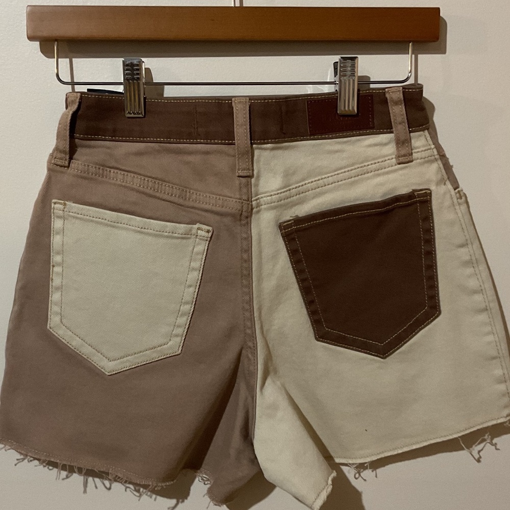 Hollister Ultra High-rise vintage Relaxed Brown Patchwork mom Shorts - Picture 2 of 4